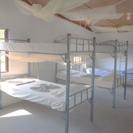 Atauro Dive Resort Backpackers Hostel Beloi Esterno foto